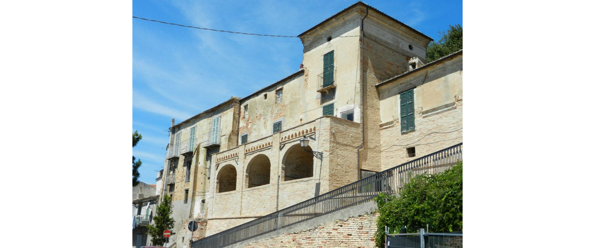 598708_461706657191954_502398373_n